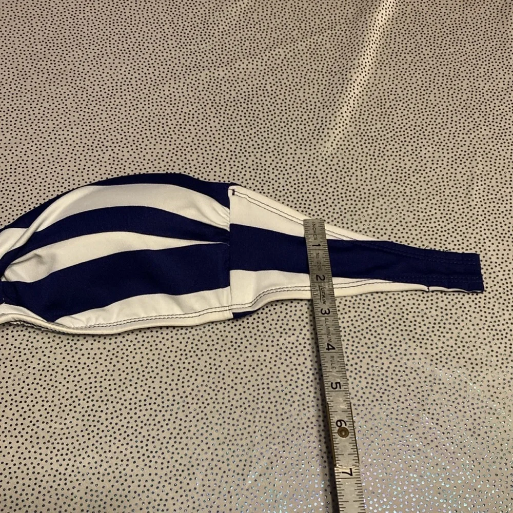Wassivo women’s top  bikini size XS blue white in good condition